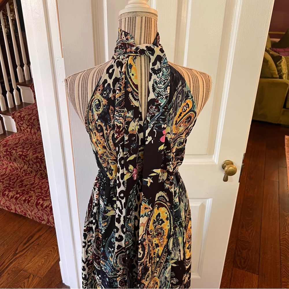 VENUS Vibrant Paisley halter maxi size 2   D19